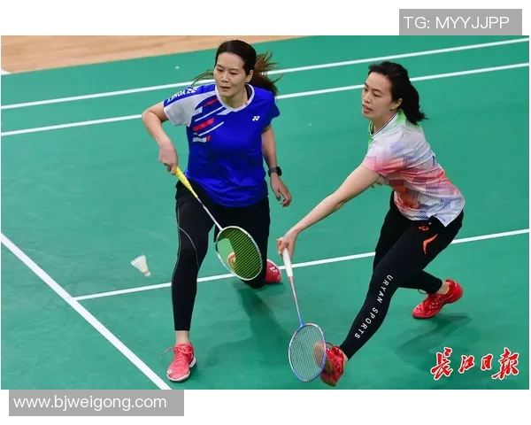 武汉羽毛球队与成都羽毛球队赛后复盘分析团队配合与战术执行的关键因素